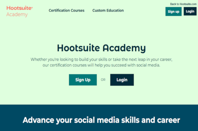 Na fotografiji platforma koja nudi kurseve i certifikate, 3 top web mjesta za edukaciju -HootSuiteAcademy